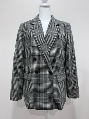 Classic Black & White Plaid Double-Breasted Blazer